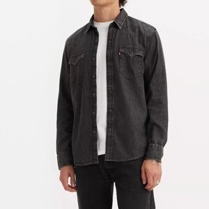 Levi’s Classic Western Standard Fit Denim Shirt Medium